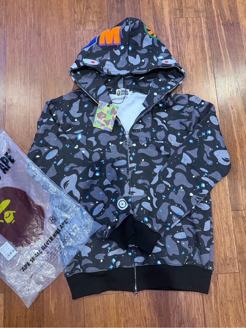 Bape hoodie size L
